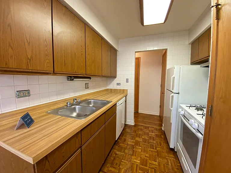 Spacious kitchen