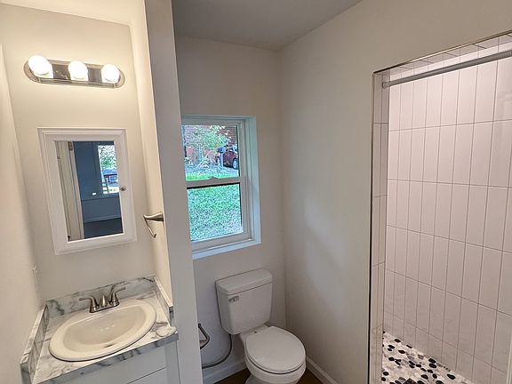 5th image of 1595 Soco Rd APT 11