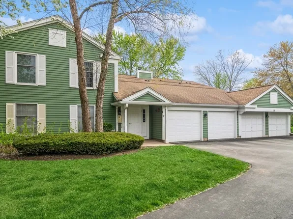 38 Glencoe Ct APT 102-D, Naperville, IL 60565