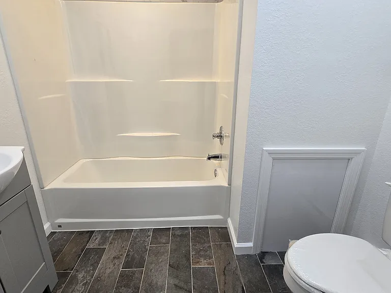 657 W Main St #1 — Photo 9