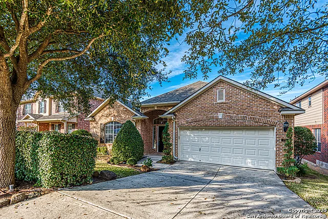 3 bed, 2.5 bath, 2400 sqft, $2,400 — Photo 3