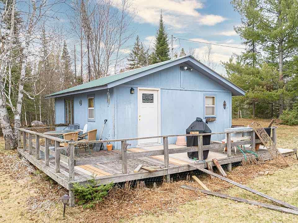 2nd image of 2653 Priests Point Rd