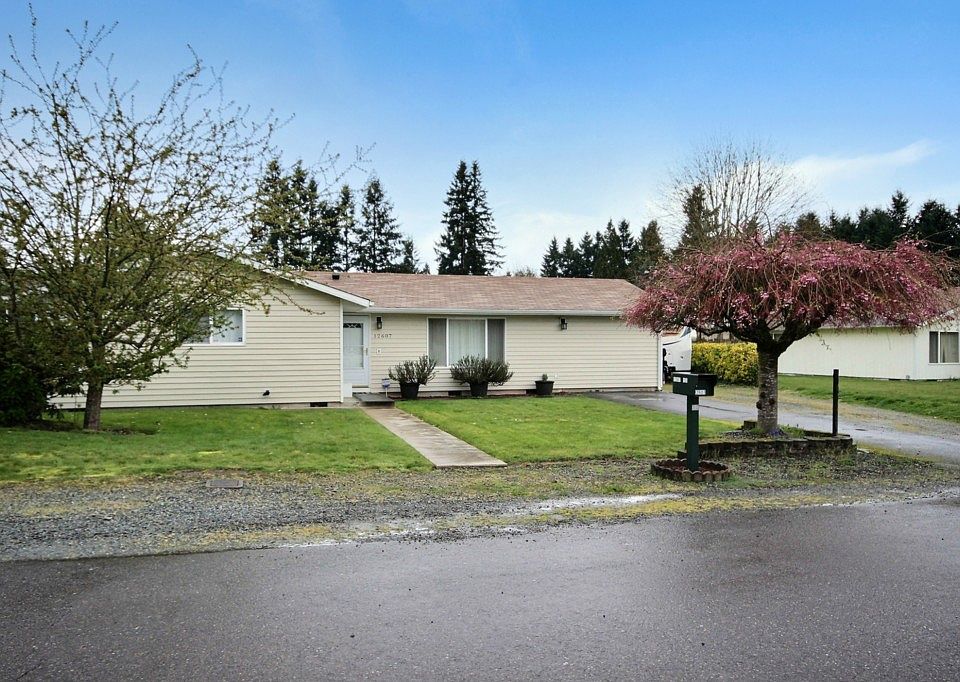 1st image of 12607 135th St E