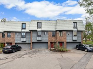 169 Trolley Crossing Ln, Middletown, CT 06457