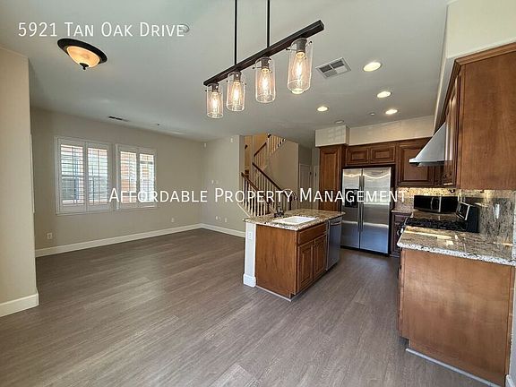 5th image of 5921 Tan Oak Dr