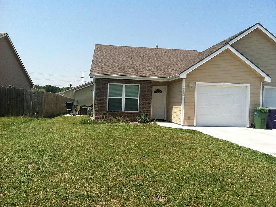 1st image of 2613 Blueline Cir