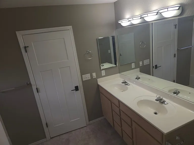 2363 S Rocking Horse Ln — Photo 20