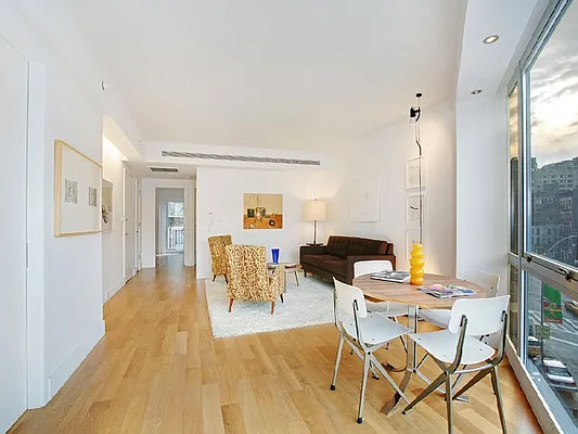 Sold by Sotheby's International Realty | media 21