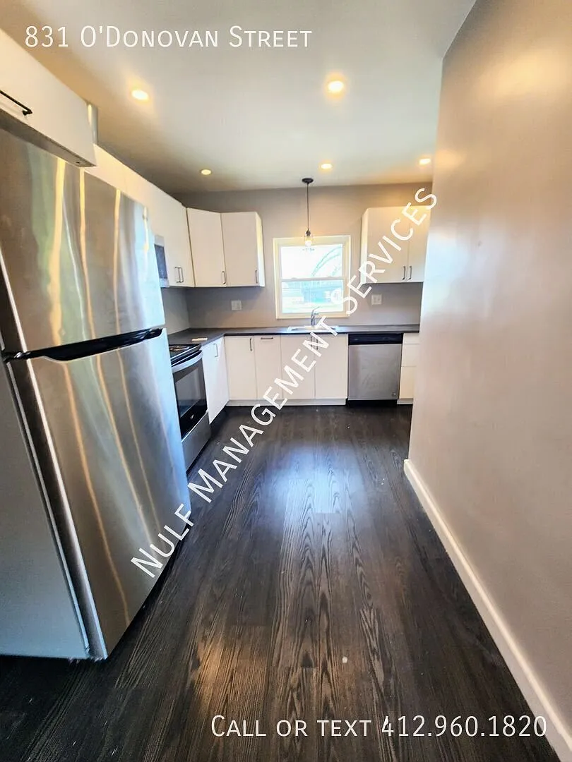 3 bed, 1 bath home in McKees Rocks — Photo 1