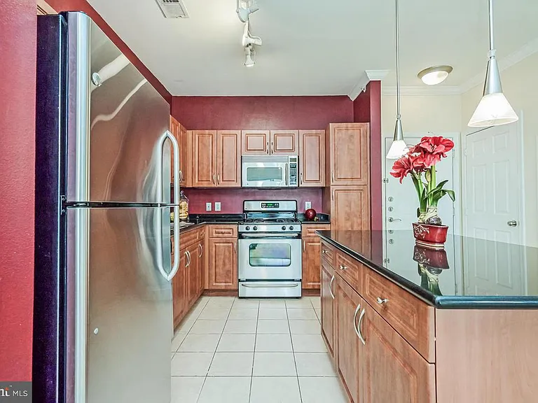 12905 Centre Park Cir #404 — Photo 3