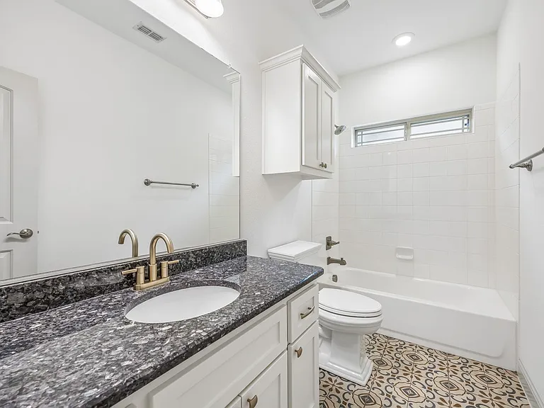 2618 Fair Oaks Ave — Photo 34