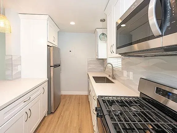 418 N Broadway #418.3 — Photo 26