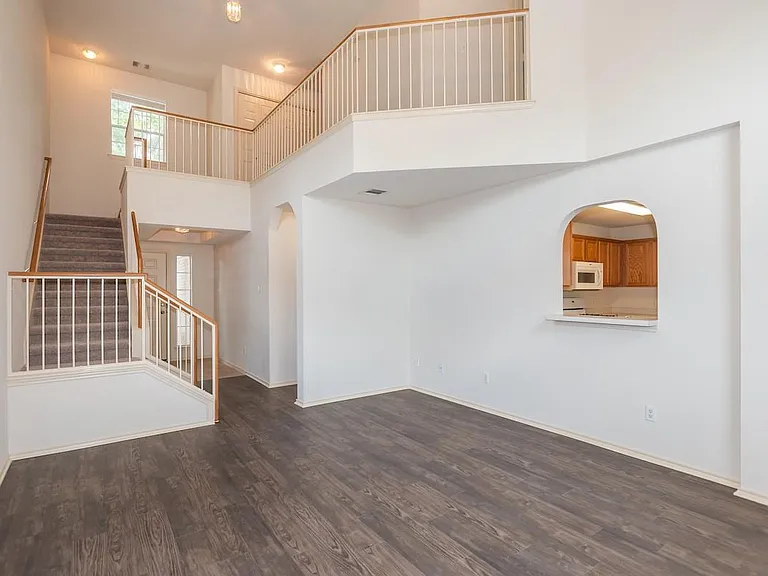 11615 James B Connolly Ln — Photo 2