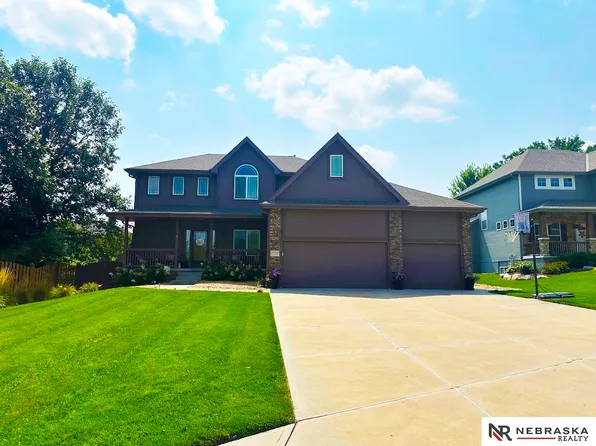 17119 Y St, Omaha, NE 68135