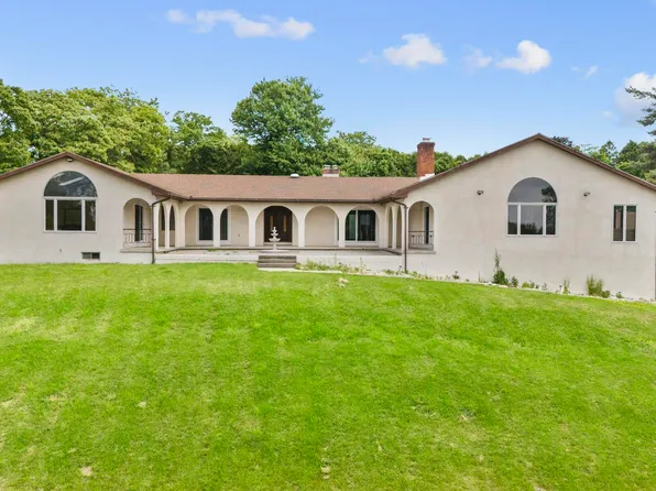 48 Powers Road, Wallingford, CT 06492