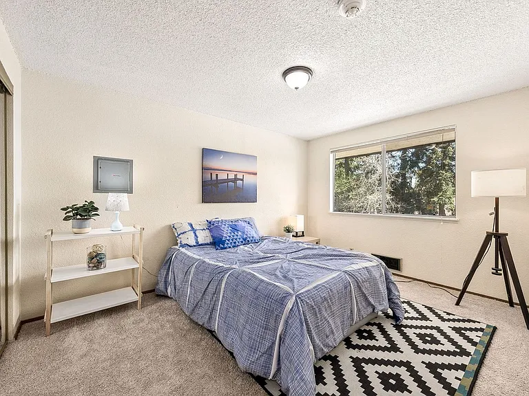 6107 204th St SW #D2 — Photo 10