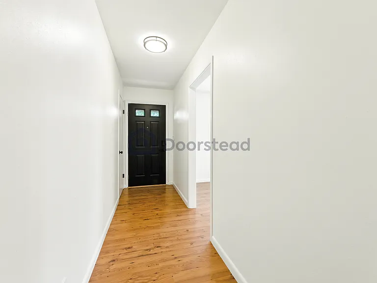 445 Granada Dr — Photo 10