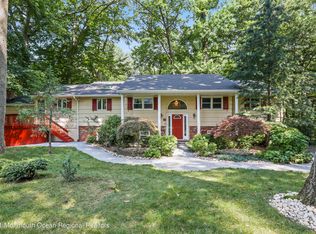 20 Blue Hills Dr, Holmdel, NJ