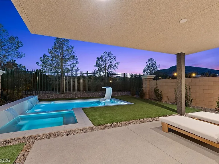 4053 Heron Fairway Dr — Photo 30