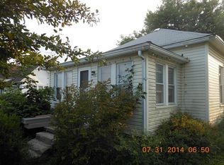 404 S Union St, Victoria, IL 61485