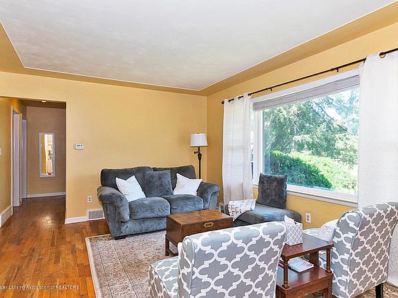 4th image of 4517 Marlborough Dr