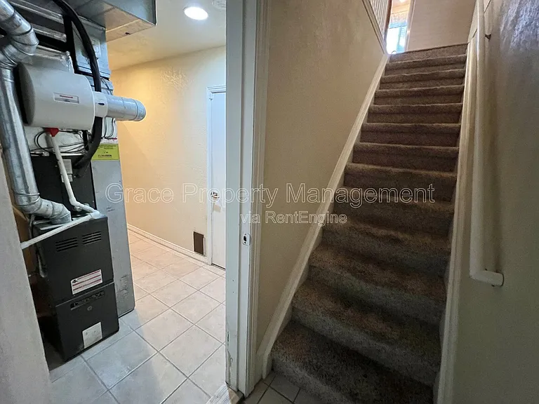 22 S Nome St #C — Photo 19