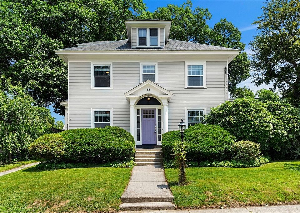 1st image of 62 Parkview Ave
