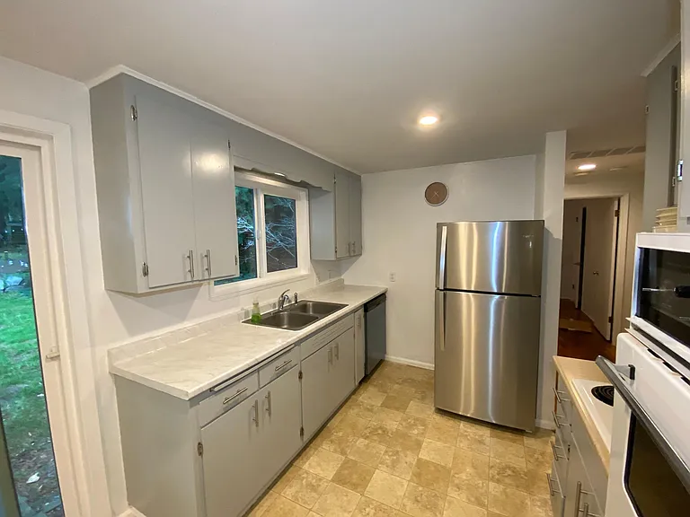 6225 Park Way — Photo 7