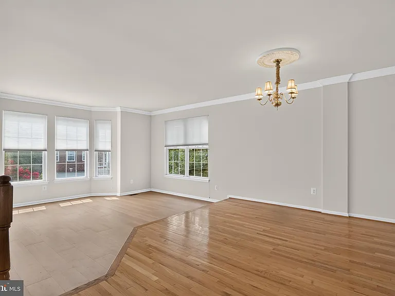 5166 Ballycastle Cir — Photo 7