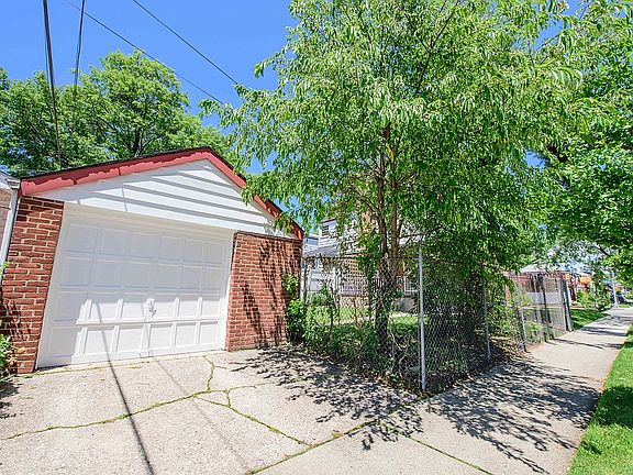 5th image of 5052 Francis Lewis Blvd