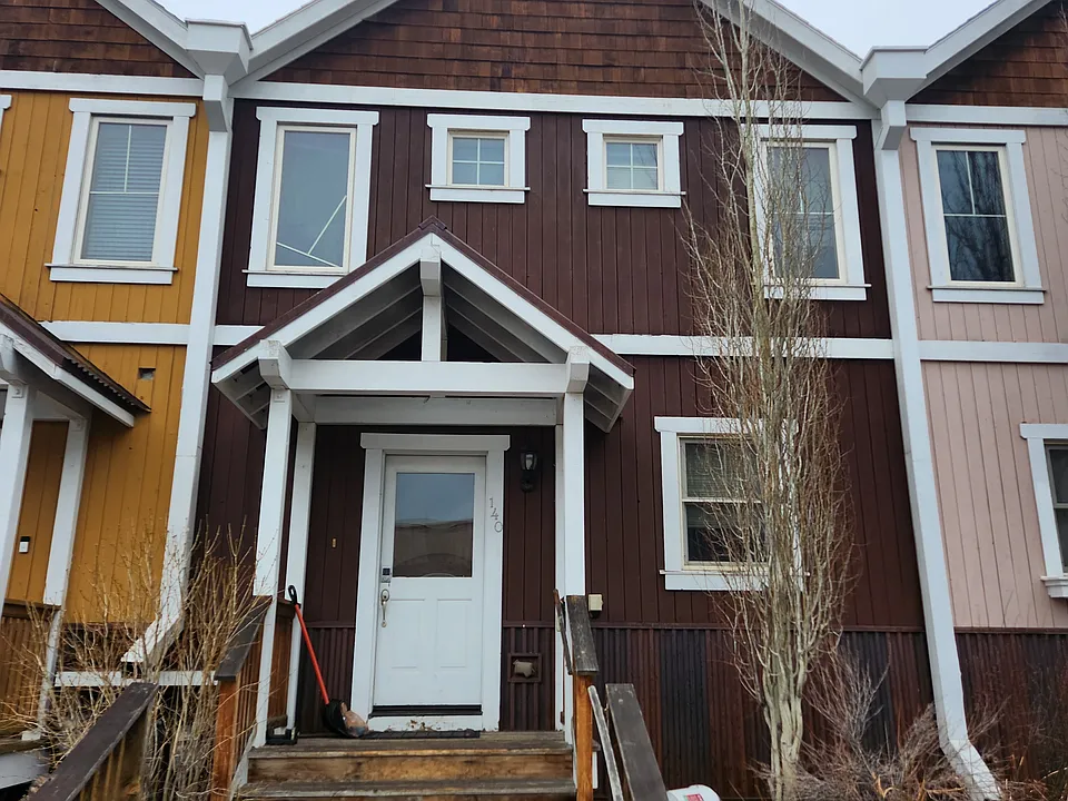140 Elk Crossing Dr