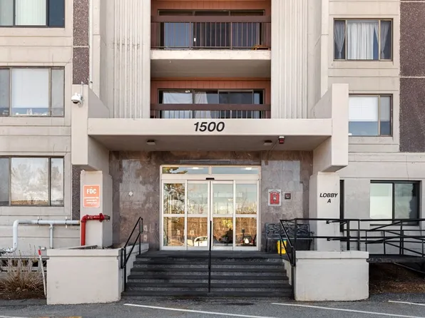 1500 Worcester Rd APT 214, Framingham, MA 01702
