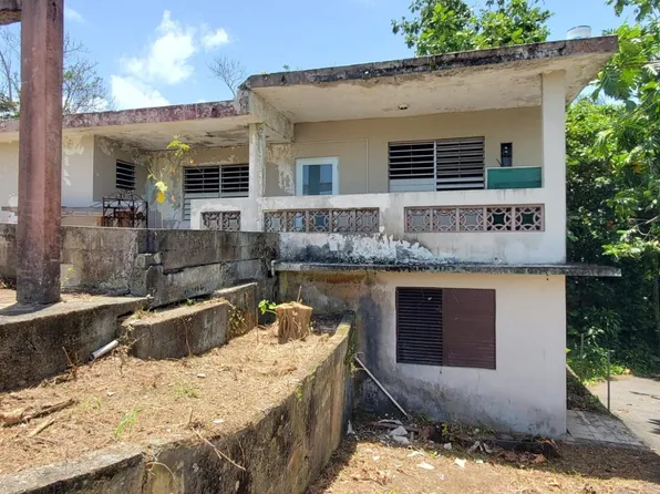 4 Calle Lazaro Sector Avelino Lopez Caimito, San Juan, PR 00926