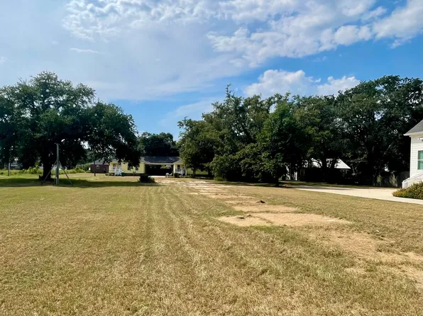 219 Texas Ave, Gulfport, MS 39507