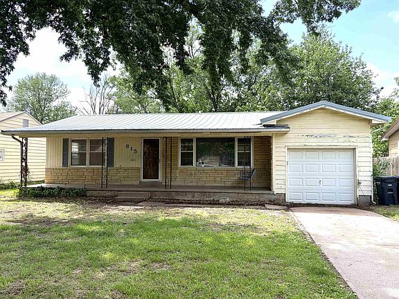 2nd image of 815 S Audrey Dr
