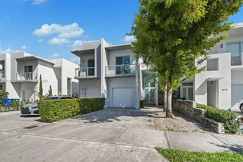 3567 SW 1st Ave #3567 Photo 1
