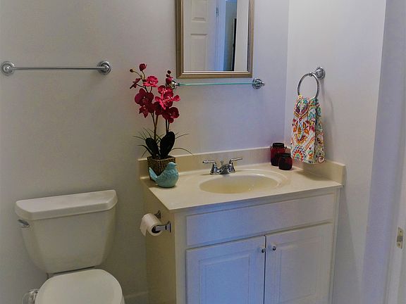 3rd image of 475 Water St APT 202
