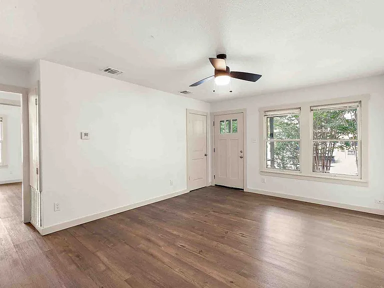 1101 Haynes St #1103 — Photo 7