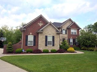 5541 Renaissance Park Dr, Franklin, OH 45005