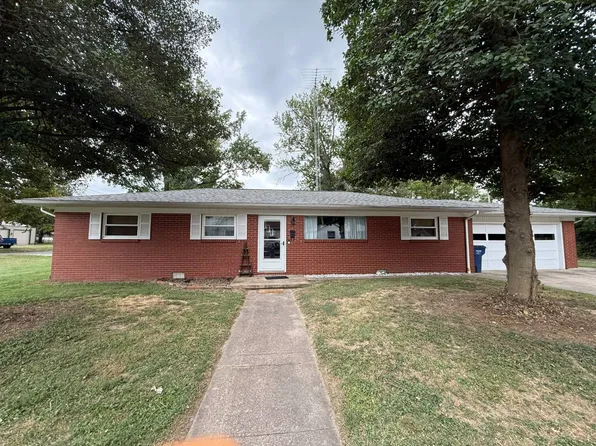 1010 E 4th St, West Frankfort, IL 62896