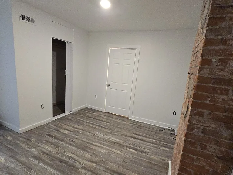 451 Hays Ave #2 — Photo 6
