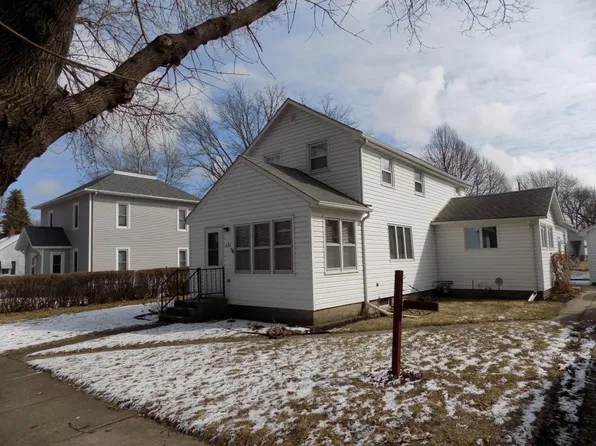 131 S Main St, Sherburn, MN 56171