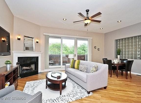3rd image of 1140 N Milwaukee Ave APT 2