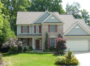 106 Northfield Dr, Pittsburgh, PA 15237