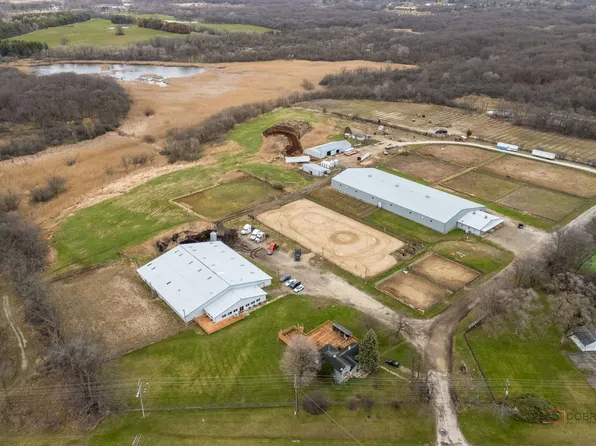 26011 N Rand Rd, Wauconda, IL 60084