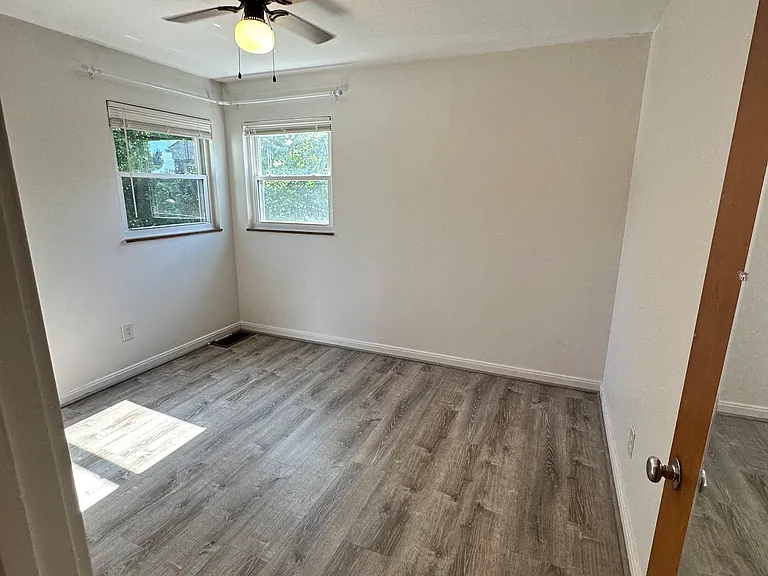 21011 Westway Dr #4 — Photo 25