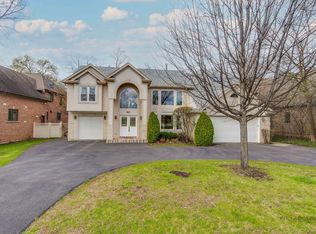 610 Revere Rd, Glenview, IL