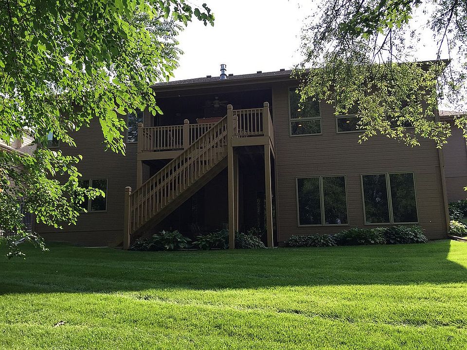 2nd image of 7303 S 103rd St
