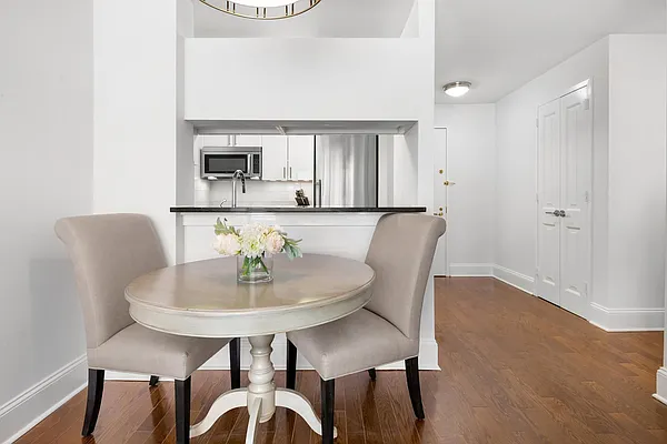 Rented by Douglas Elliman | media 27