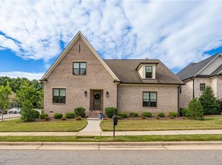 1413 Bethany Dr, Greensboro, NC 27455
